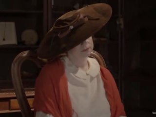 Fystmalion. un pygmalion parodia con un fetichista puño twist