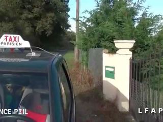 Cette милф francaise ен дамско бельо se fait ramoner ле cul равенство ле taximan