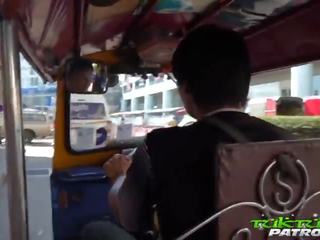 Tuktukpatrol groot mees thais prinses macy nihongo anaal geneukt