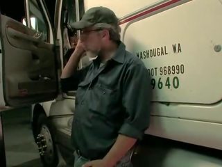 Runaway suçage trucker