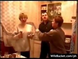 이상한 러시아의 스윙 파티