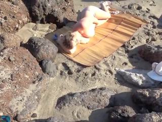 Peeping popotnik jebe blondinke milf na na plaža