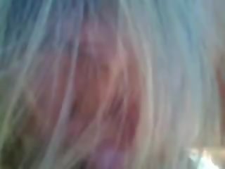 Blond milf puhumine tema mans liige sisse a tagahoov