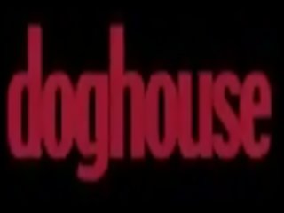 Doghouse skaitmeninis - hayli sanders garbina milf krūtinga nathaly cherie