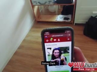 Milf lovec omogoča goti sidney temno sesati nekaj moški meso! milfhunting24 seks posnetek video posnetki