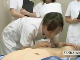 자막 옷을 입은 여성의 벌거 벗은 남성 일본의 전문가 간호사 입 seminar
