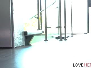 Loveherfeet - sneaky κεράτωμα πόδι Ενήλικος βίντεο με ο μεσίτης ακινήτων