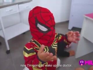 侏儒 spider-man defeats clinics thief 和 華麗 maryam 吸 他的 cock&period;&period;&period; hero 或 villain&quest;