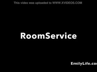 裸 roomservice 業餘 媽媽我喜歡操 和 家庭主婦 nip 閃爍