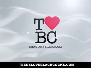 Teensloveblackcocks-hot ξανθός/ιά λαμβάνει colossal μαύρος/η johnson