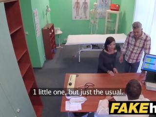 Fake rumah sakit ceko medhis man cums over marvelous to trot mbeling wifes nyenyet burungpun